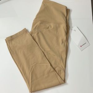 BNWT! Lululemon Size 8 Nulu High-Rise Yoga Crop 23”